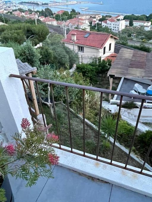 Superbe Terrasse Avec Vue Panoramique Sur La Mer Marseilles Exterior foto